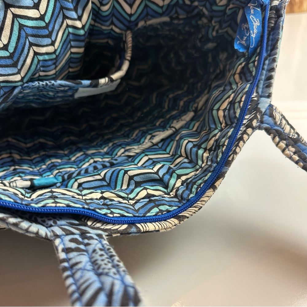 Blue Floral Vera Bradley Tote | Quilted Cotton Shoulder Bag · Y2K Coastal - Picture 10 of 10